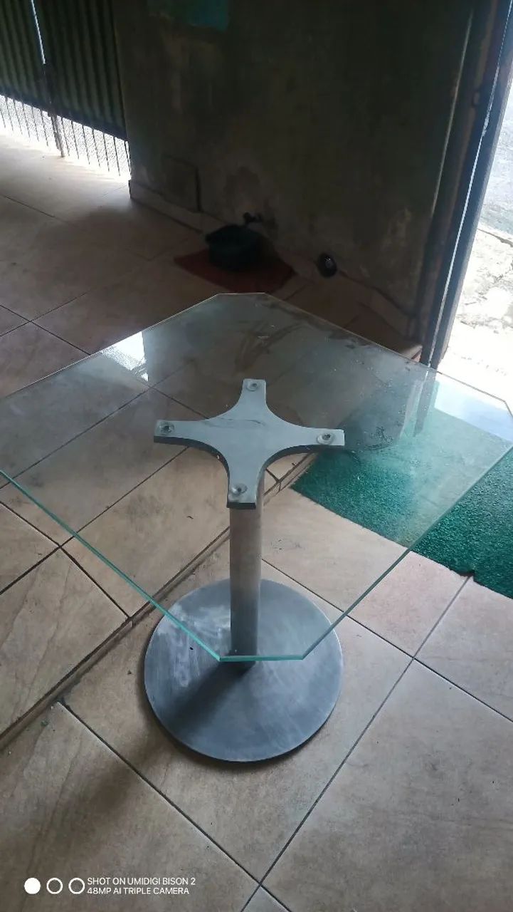 Base de alumínio com tampo de vidro  - Foto 2