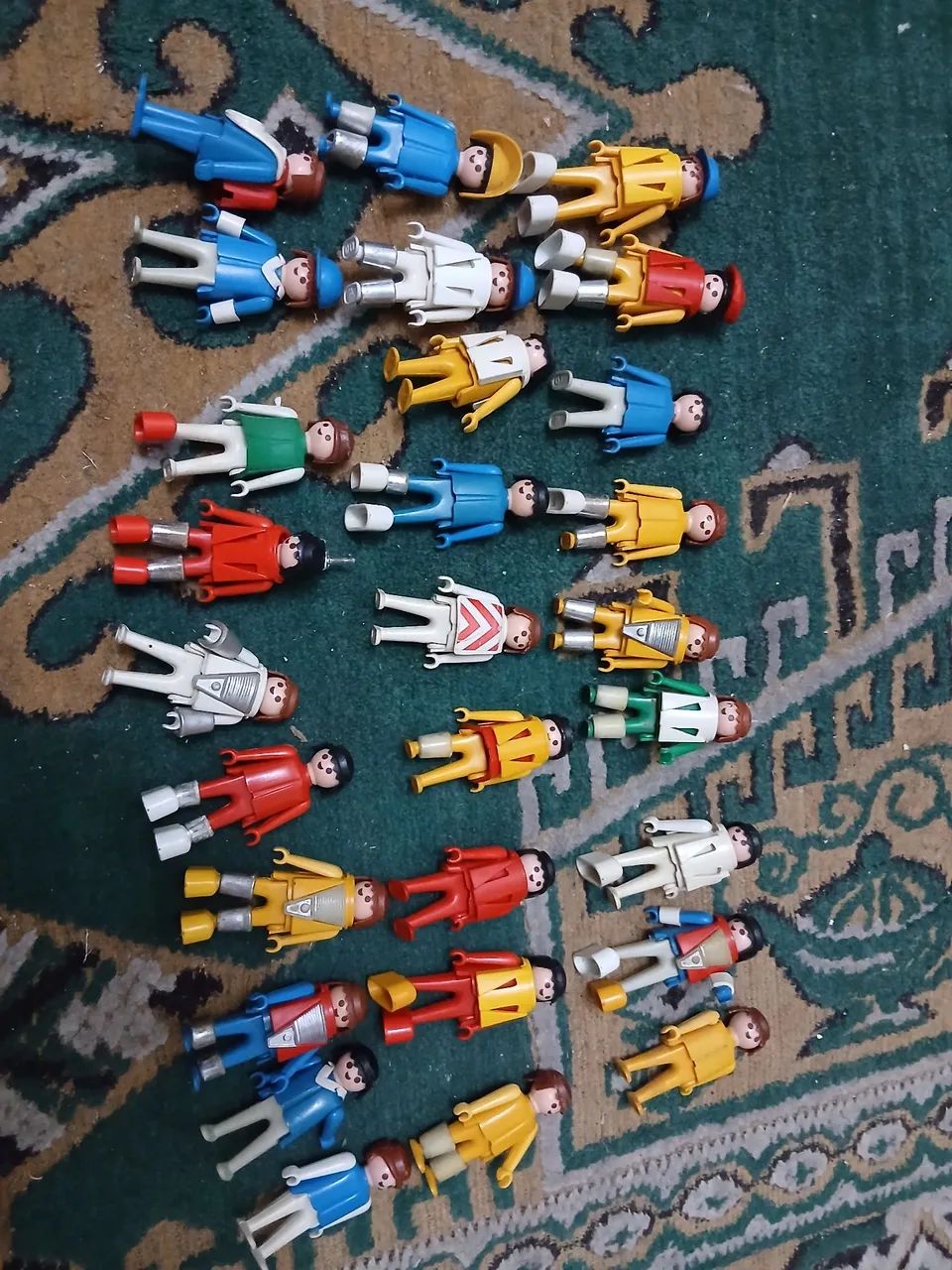 30 Bonecos Playmobil (Décadas de 70/80)
