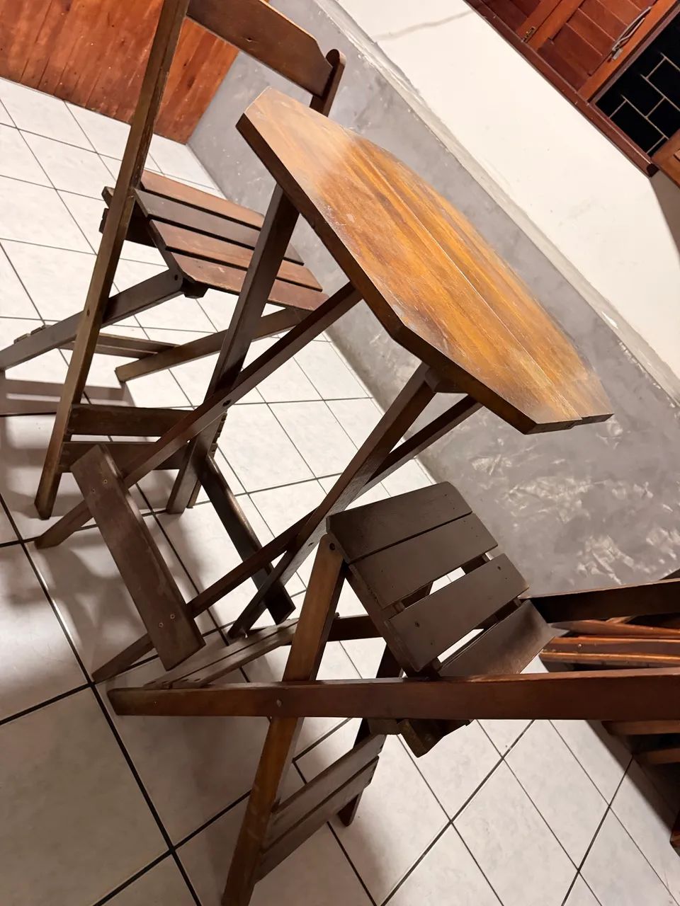 Mesa com cadeira alta - bistrô  - Foto 2