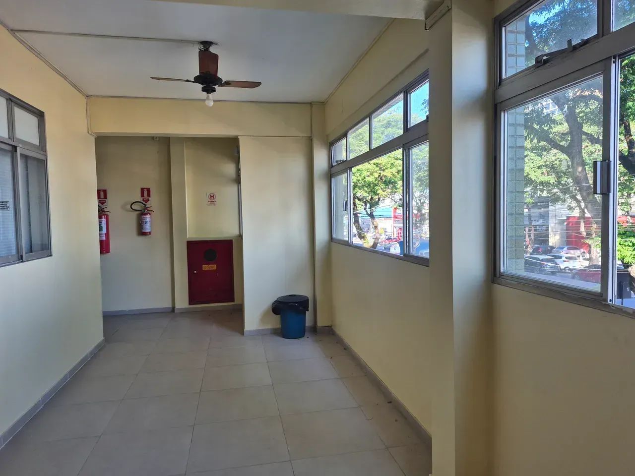 Alugo sala com 30 m2, na Av. Epitacio Pessoa! - Foto 5