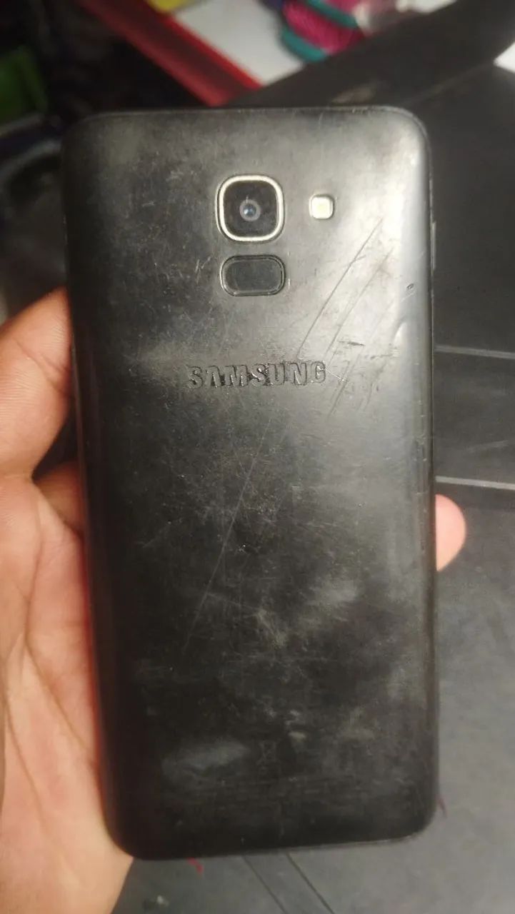 Celular Samsung Galaxy J6 pronto pra usar e no preço bom - Foto 2