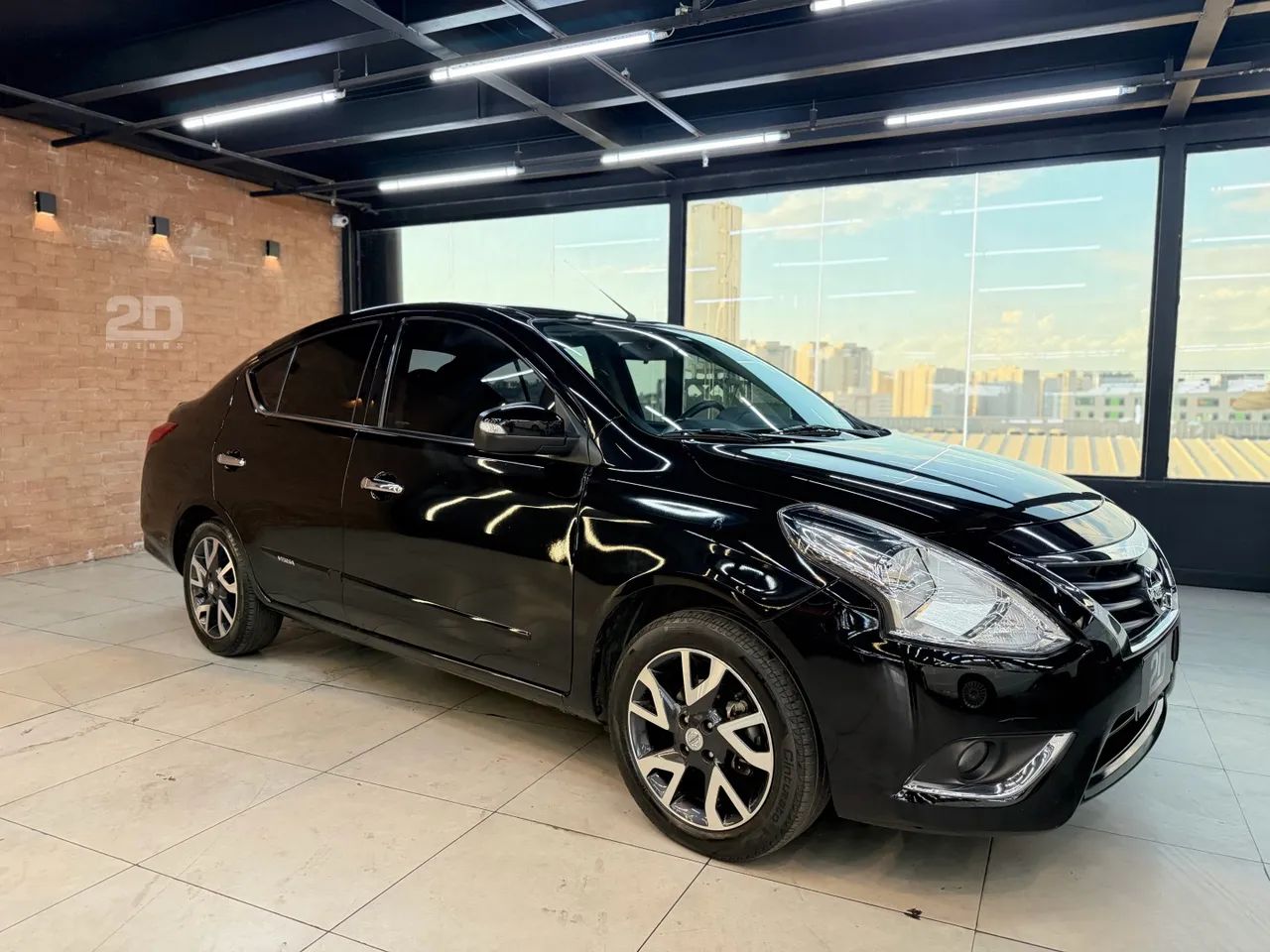 Nissan Versa 2017 - Foto 2