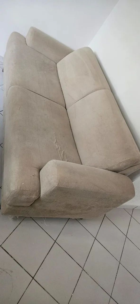 Sofá 2 lugares , cabe até 3 pessoas - Foto 2