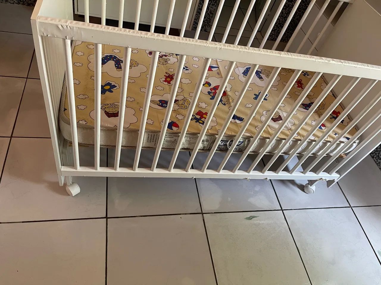Berço infantil com colchão  - Foto 2