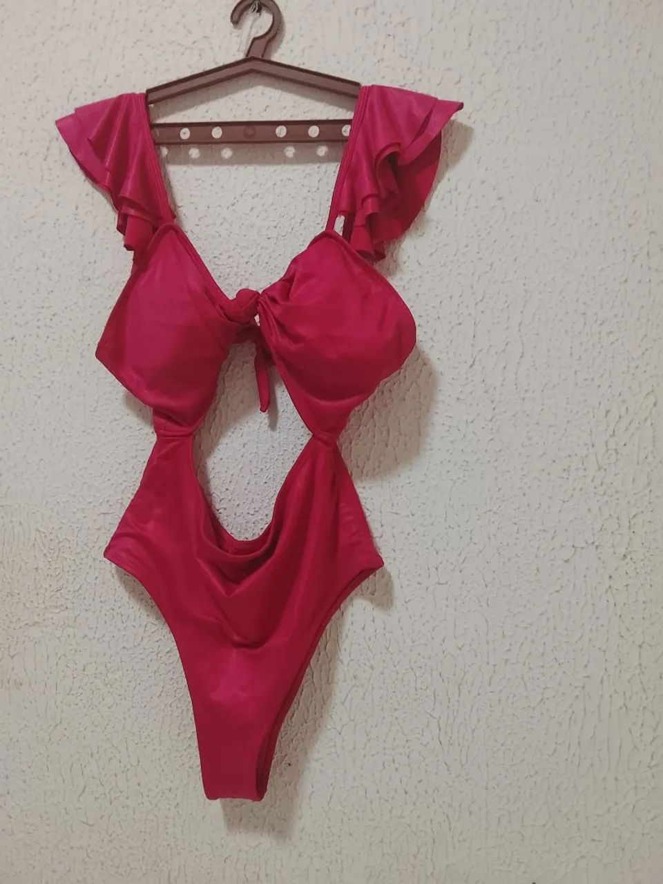 Maiô lindo elegante sofisticado