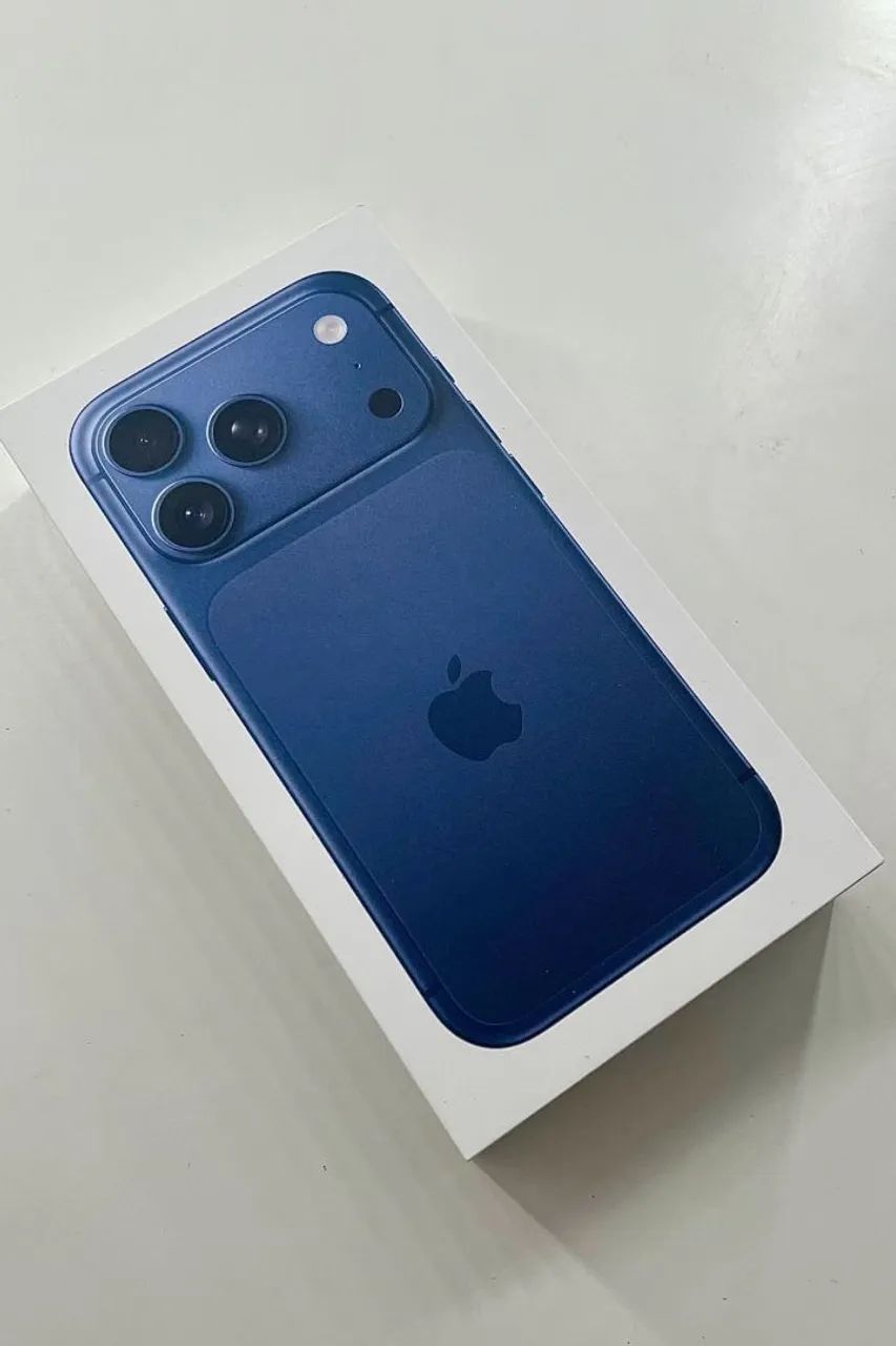 iphone  17pro max 1T azul  - Foto 4