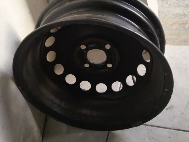 RODA FERRO DE CARRO  - Foto 2