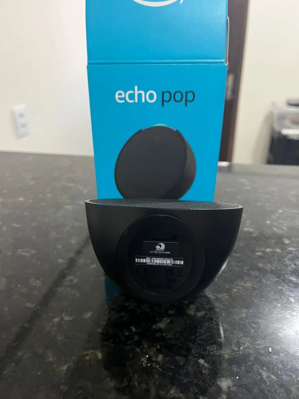 Amazon Echo Pop Smart Speaker com Alexa