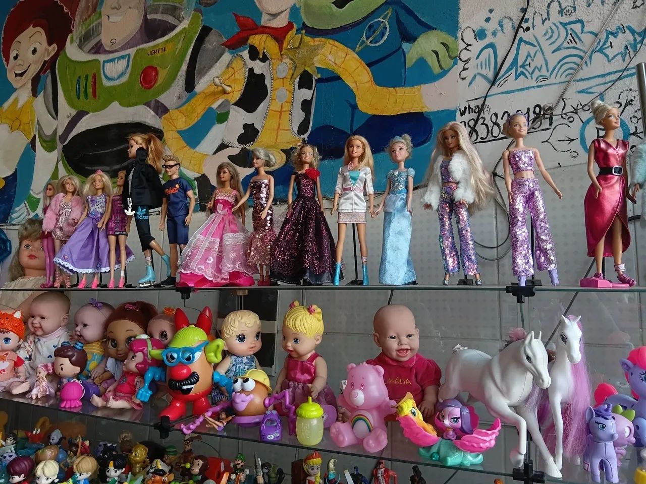 Brinquedos  variados.  - Foto 3