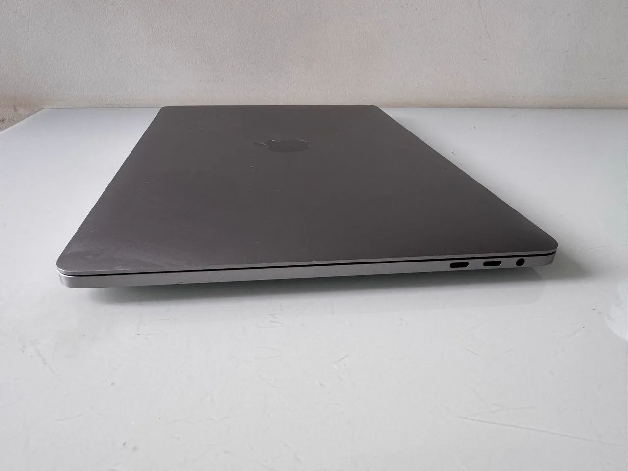 MacBook Pro 13 Touch Bar i5 16GB ram ssd 512GB 2020 - Notebooks