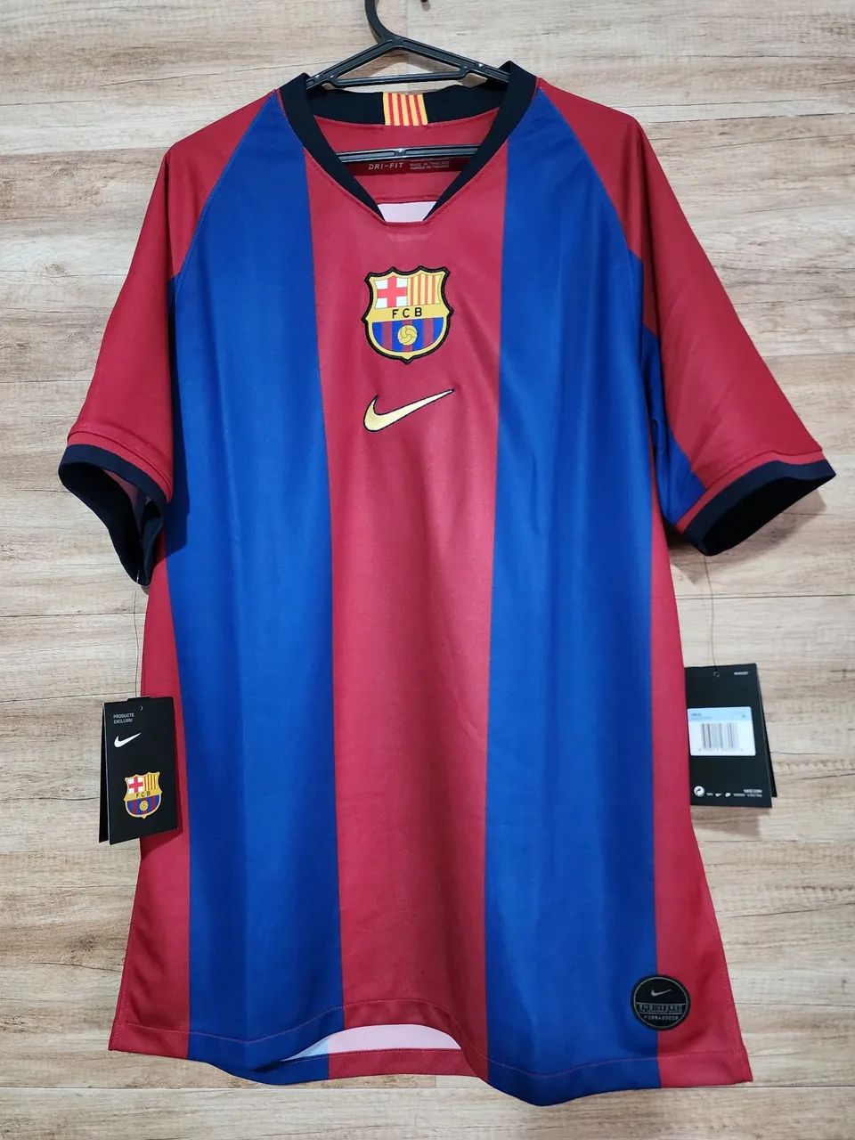 Camisa Barcelona remake 98/99 lançada em 2019 Original 