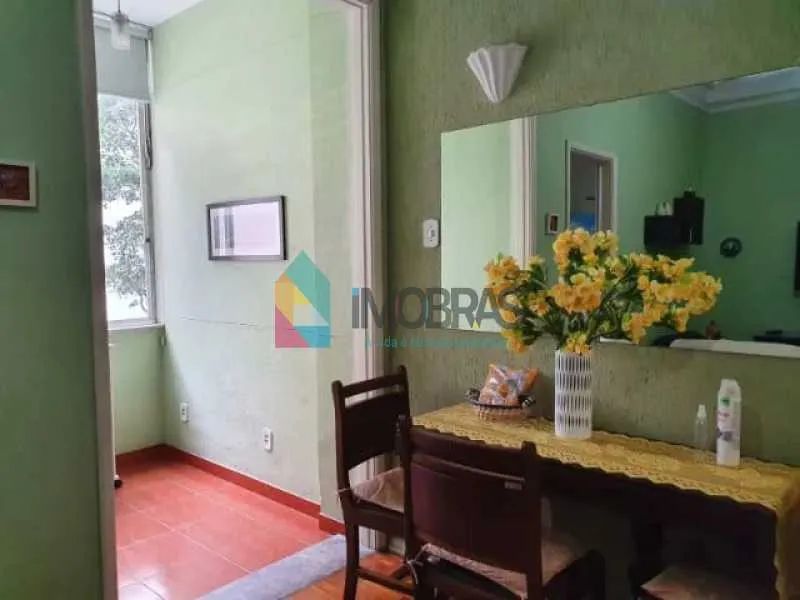 COPACABANA !! QUARTO E SALA PRÓXIMO A PRAIA - Foto 2
