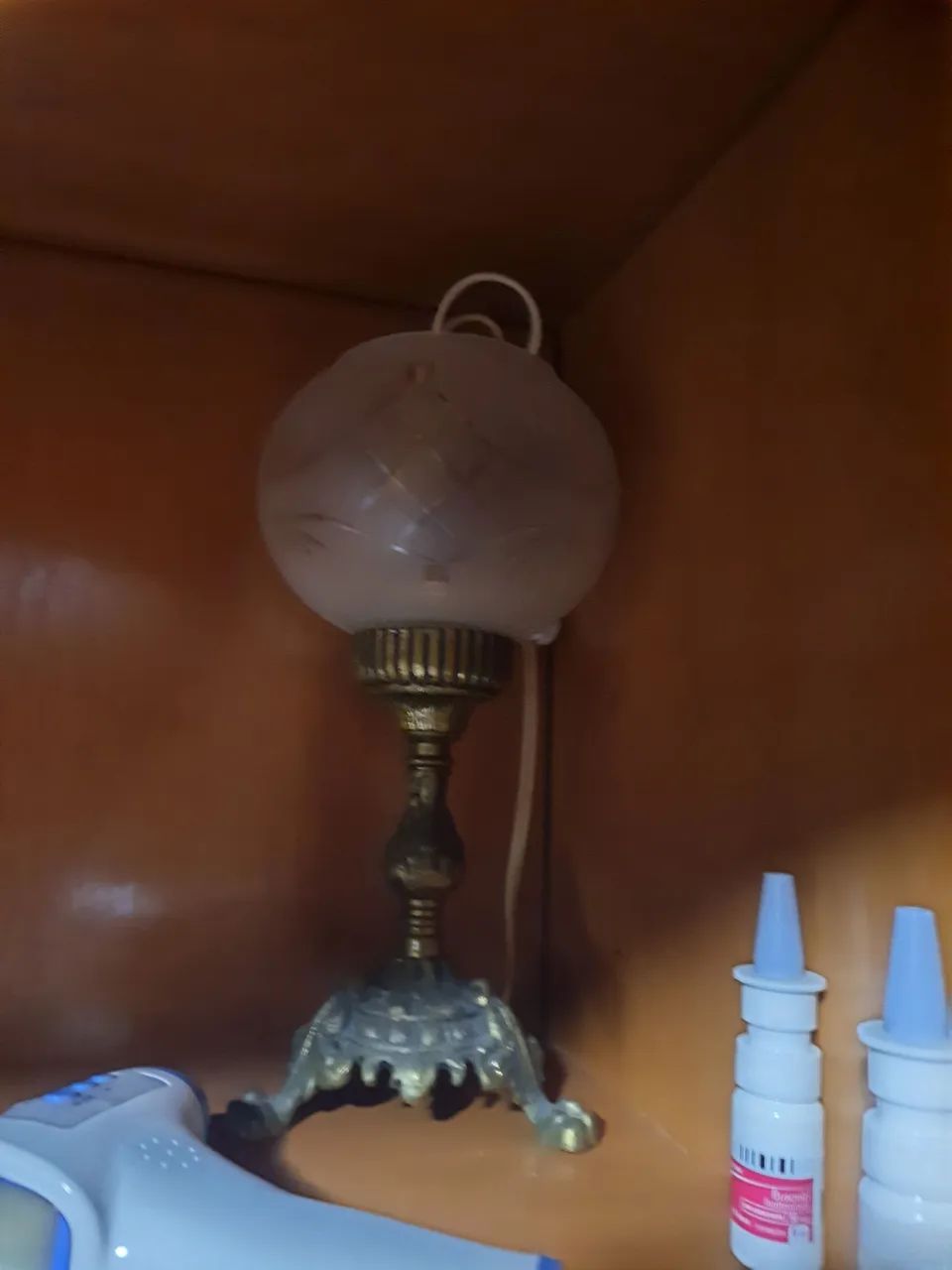 Lustre, abajur e penteadeira em bronze - Foto 3