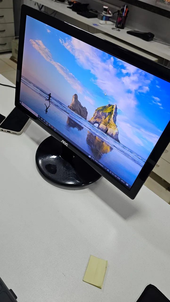 monitor aoc