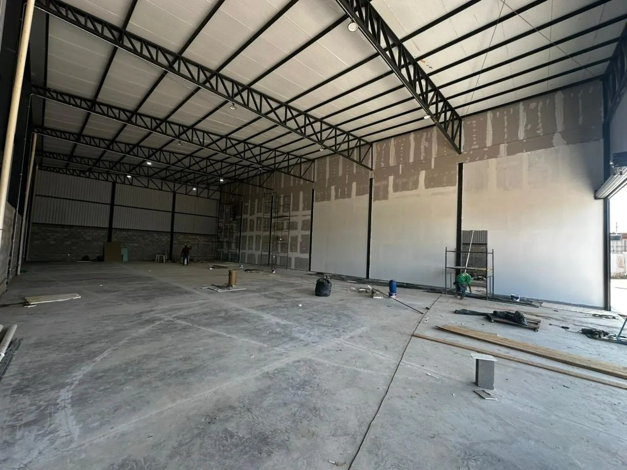 ALUGA-SE GALPÃO COMERCIAL 450M2 | GUARÁ 2 - BRASÍLIA/DF - Foto 3