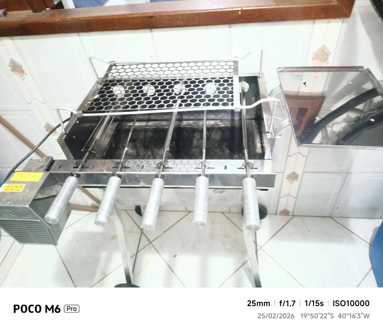 Churrasqueira elétrica 