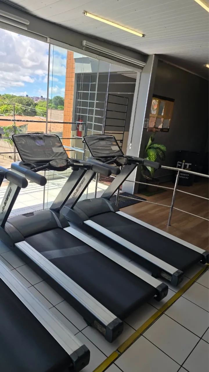 Esteiras com inclinação 