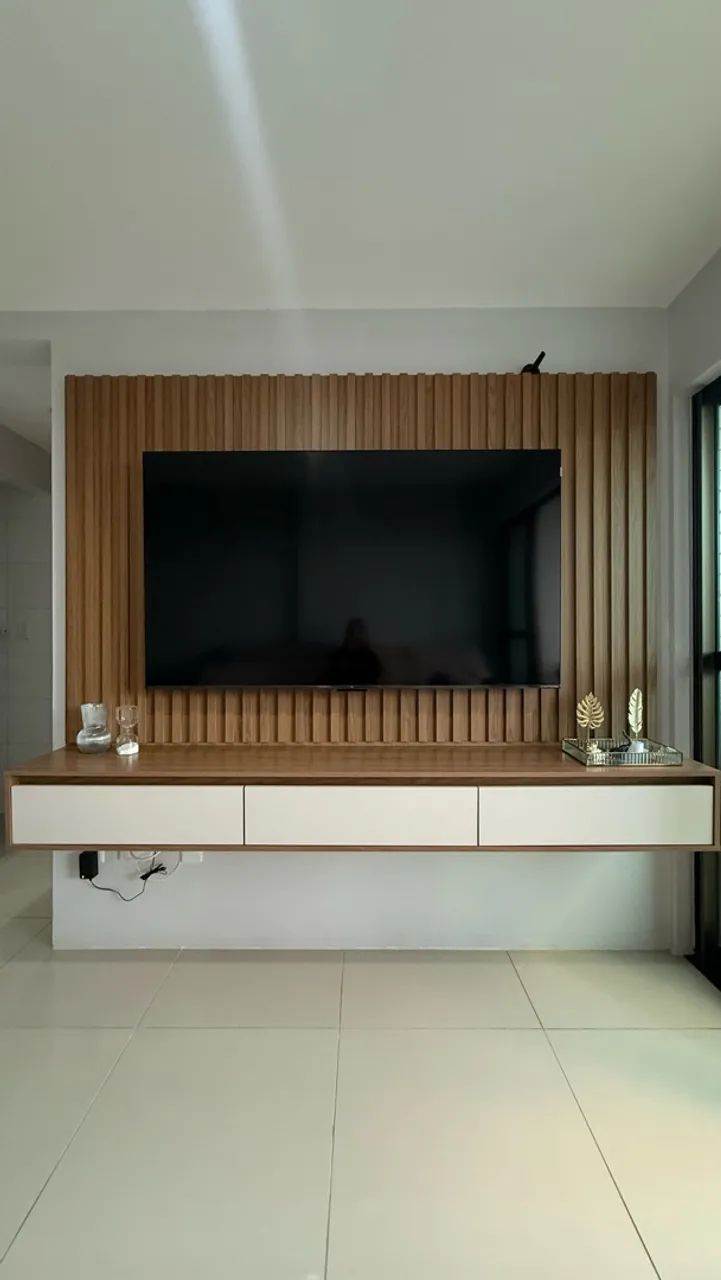 Painel (home) suspenso para TV 