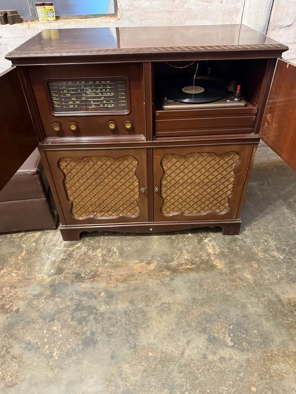 Rádio vitrola raridade, aceito oferta e troca  - Foto 3