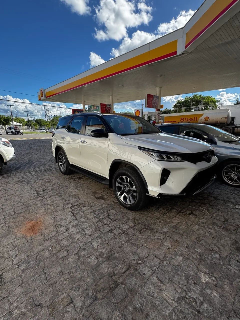 Toyota Hilux SW4 Diamond 2.8 TB 4X4 Die. Aut. 2022 - Foto 5