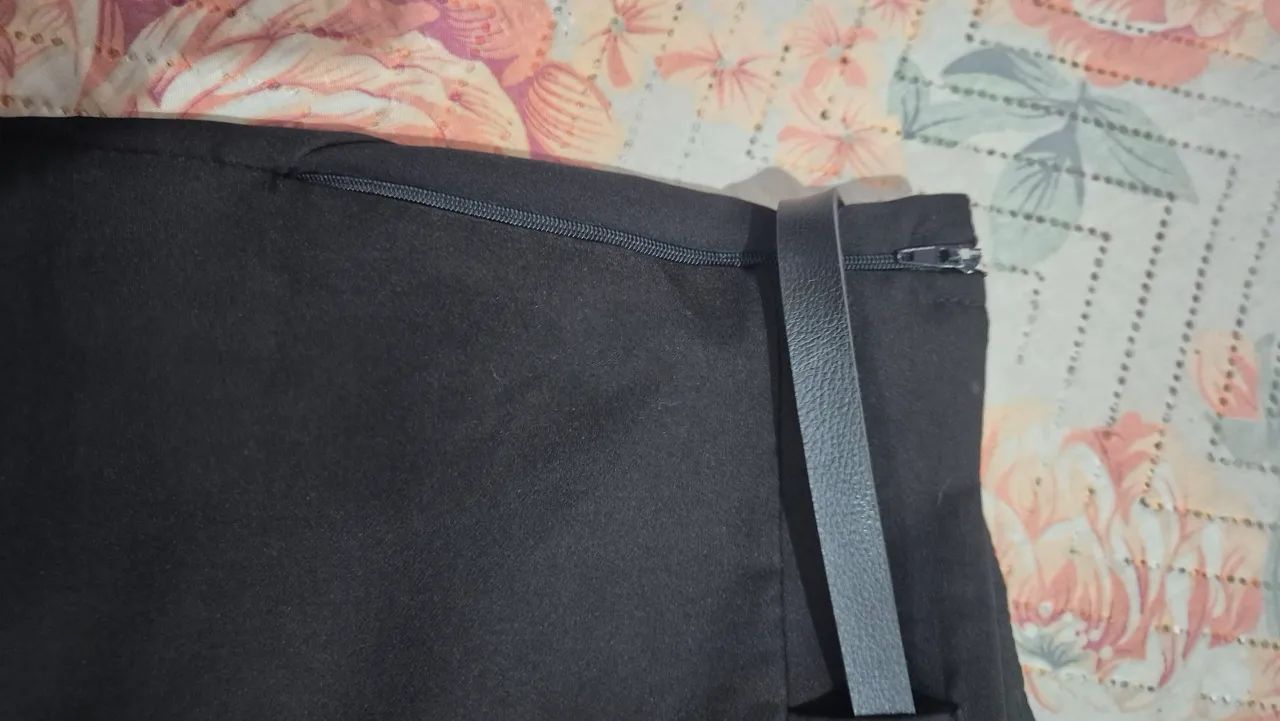 Shorts alfaiataria preto com cinto - Foto 2
