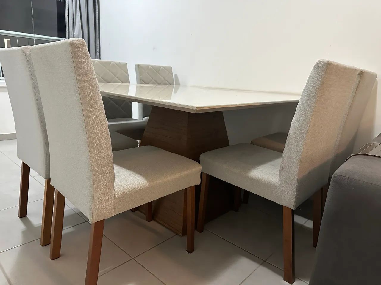 Mesa de jantar e 6 cadeiras - Foto 3