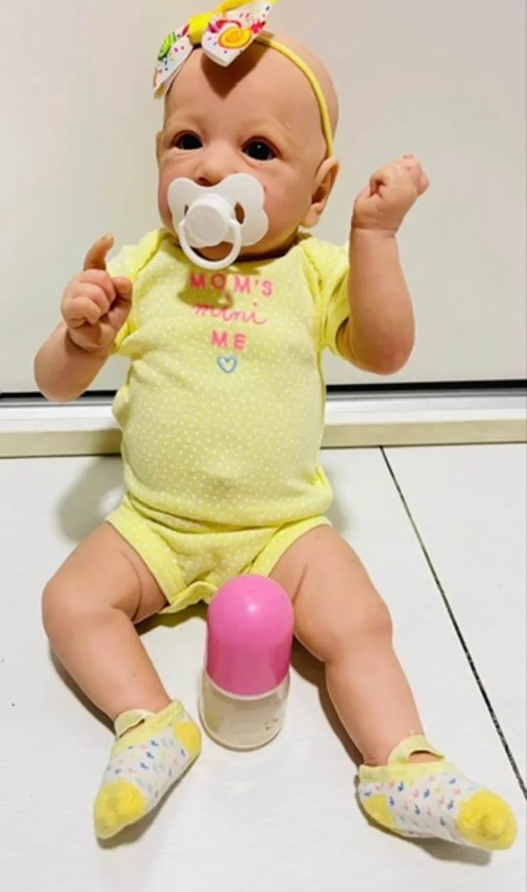 Bebê reborn molde Saskia 