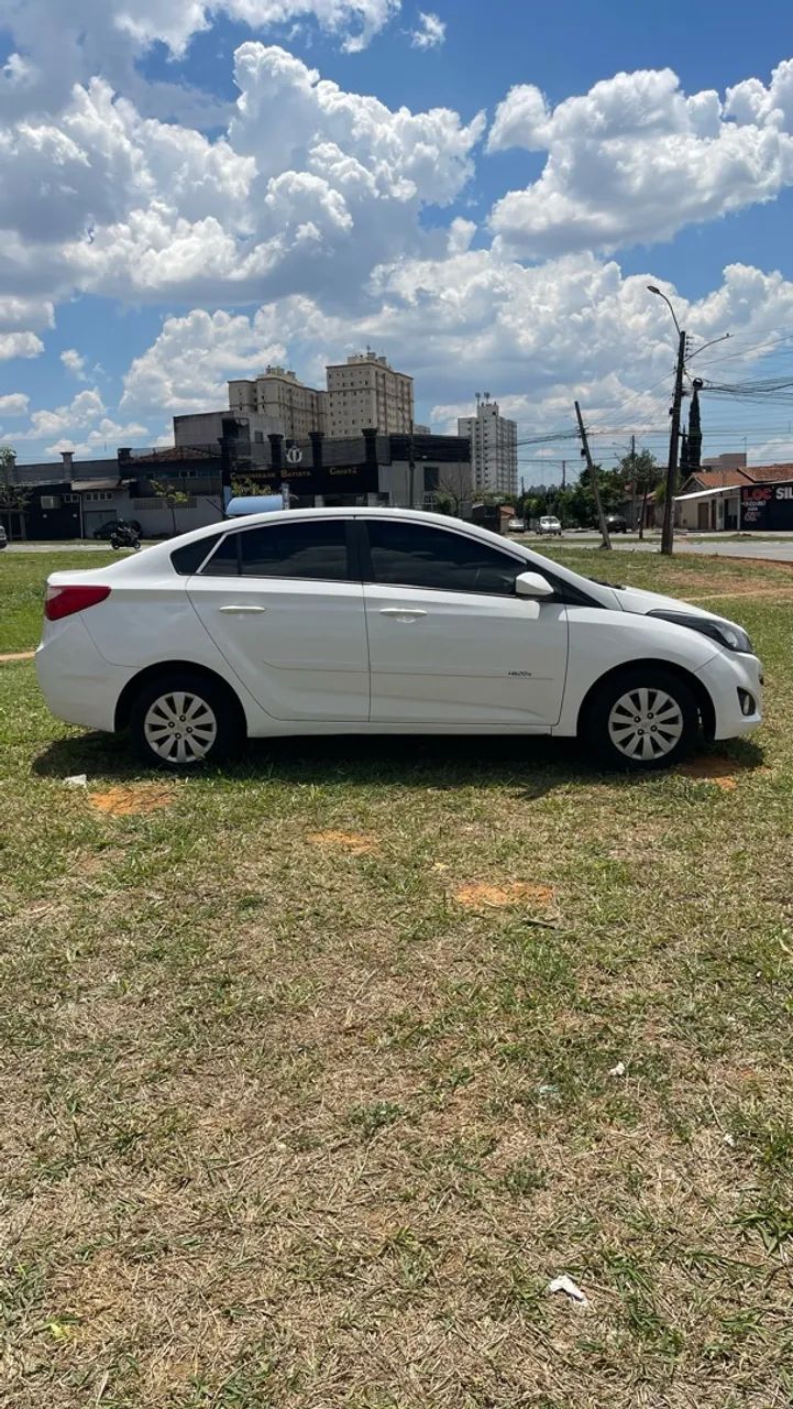 Hyundai Hb20S C.PLUS/C.STYLE1.0 FLEX 12V MEC. 4P 2015