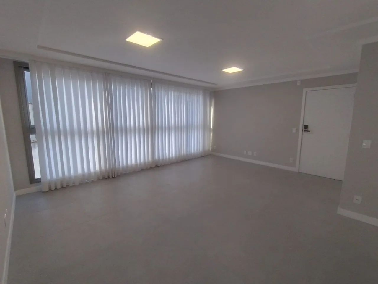 Apartamento com 3 suítes à venda no Centro - Foto 4