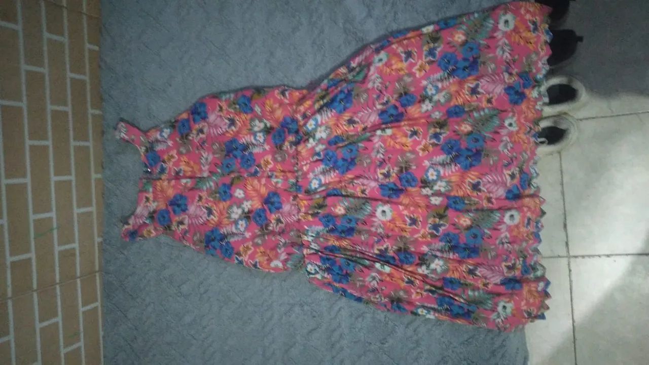 Vestido rosa florido 