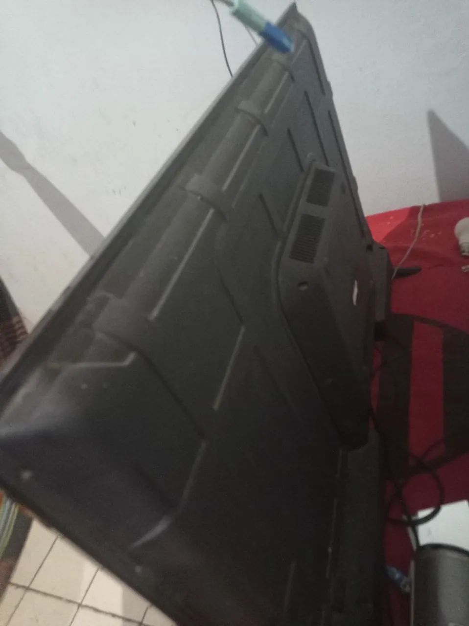 Tá com defeito na tela 