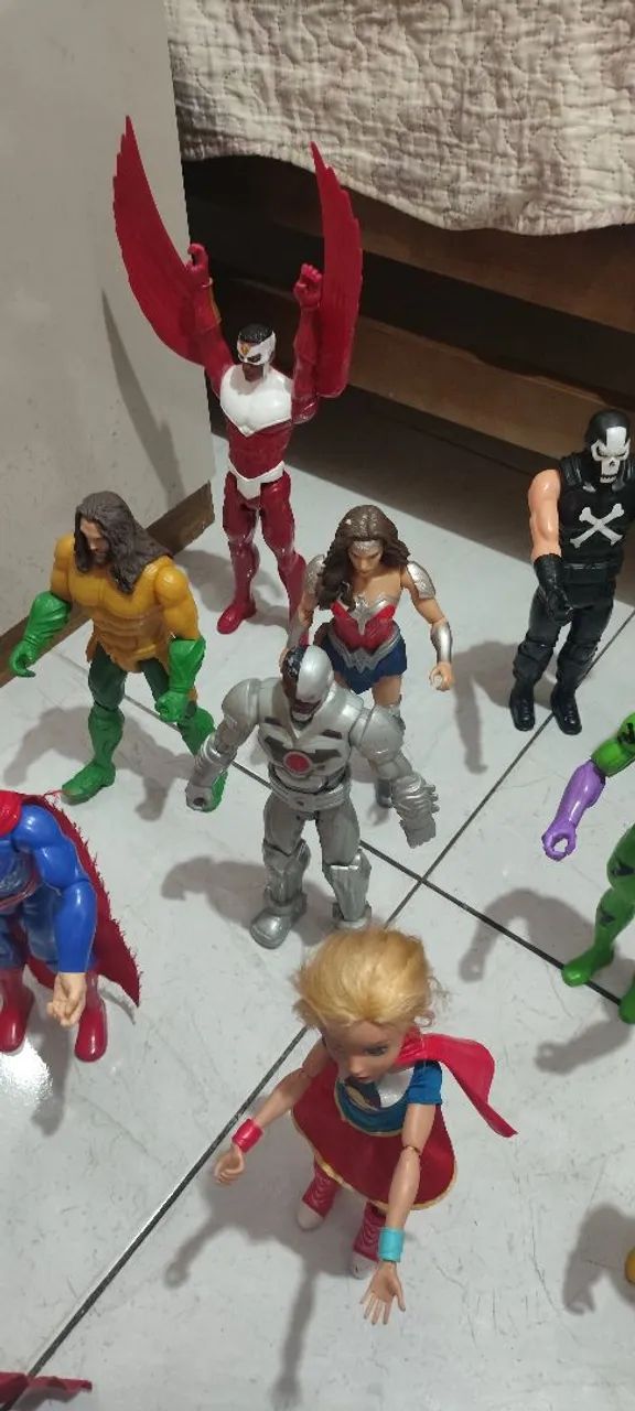 Coleção de Bonecos Marvel / DC - Foto 5