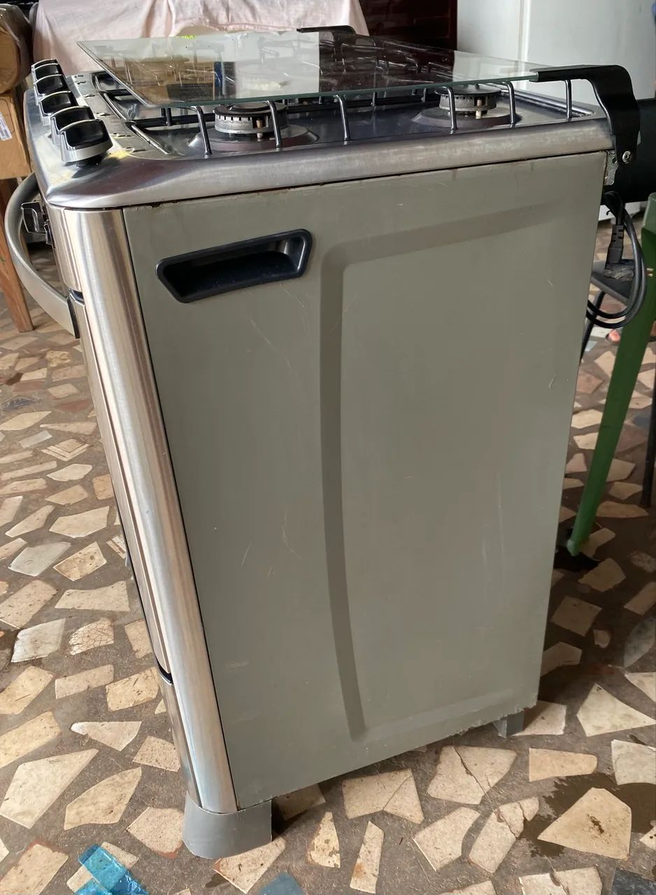 Fogão 5 bocas frente Inox com acendimento elétrico. ENTREGO - Foto 5