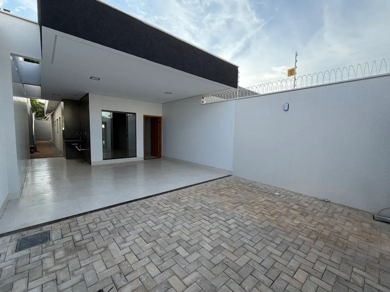 CASA EXCELENTE ACABAMENTO 3/4