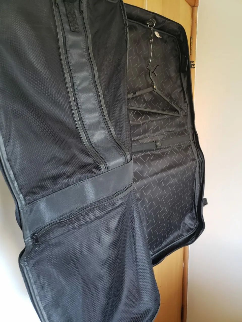 Bolsa-mala porta terno, cor preta, marca Primicia - Foto 5