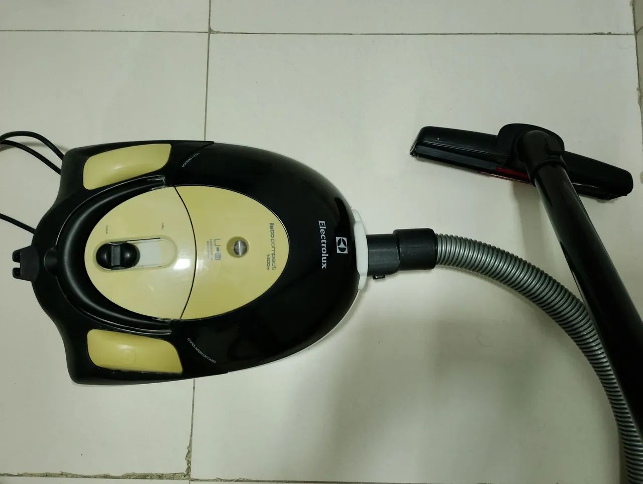 Vendo aspirador Eletrolux - Foto 3