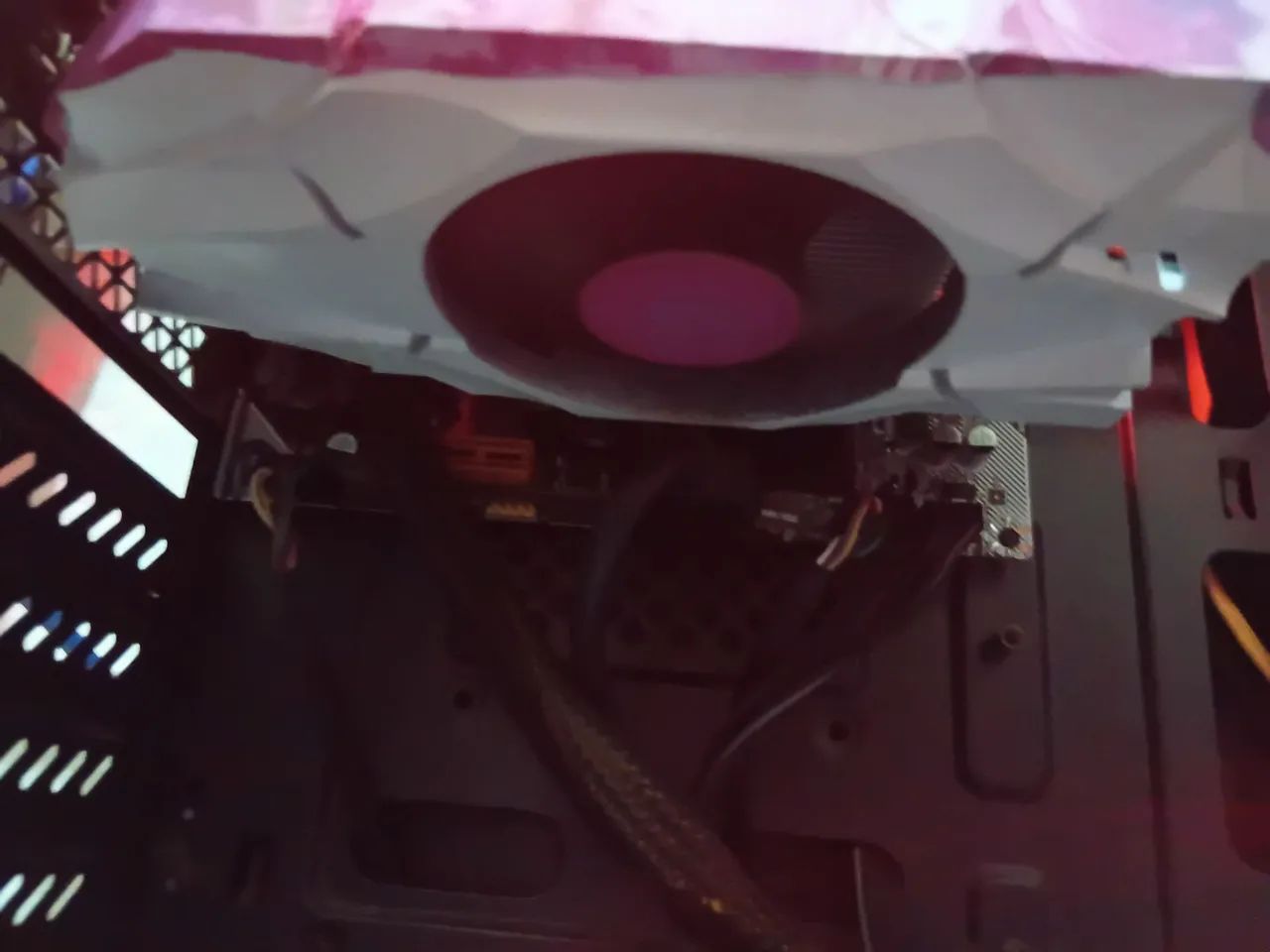 Vendo placa de video gtx 1050