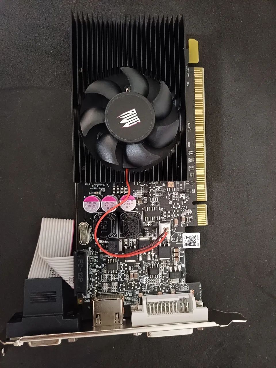 Placa de video Nvidia GeForce GT 210 Revenger