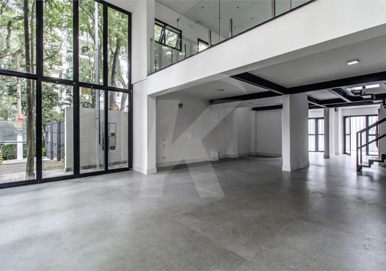 Prédio comercial de 250 m², com 2 andares e estrutura voltada para uso comercial. - Foto 4