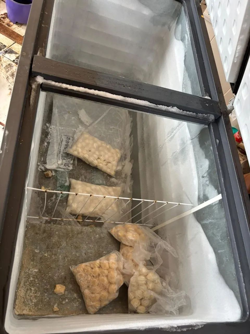Freezer Esmaltec 2 tampas 500LITROS  - Foto 3