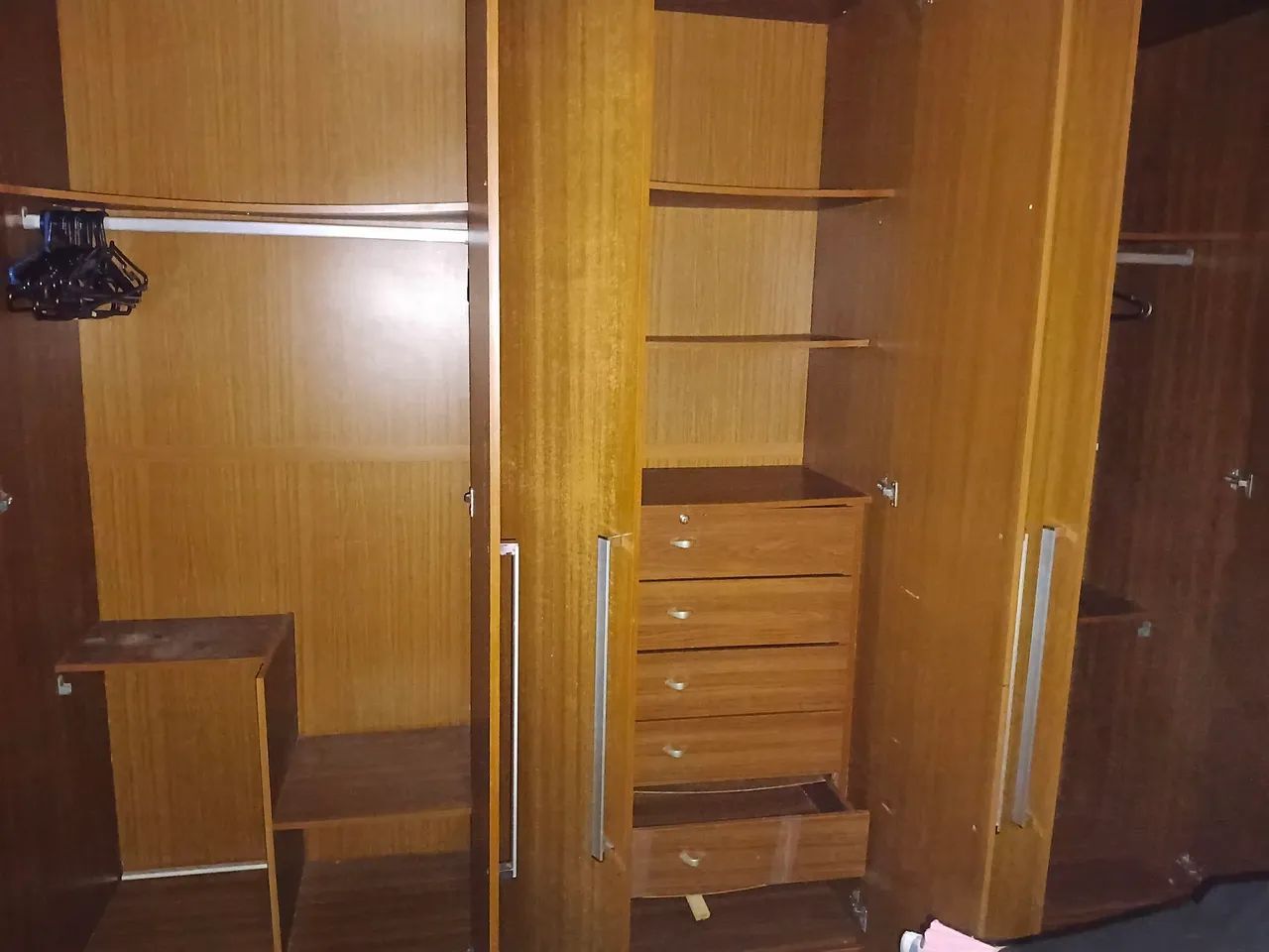 Vendo mesa ,guarda Roupa  - Foto 2