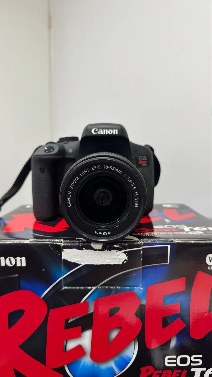 Câmera Cânon EOS Rebel T6i 