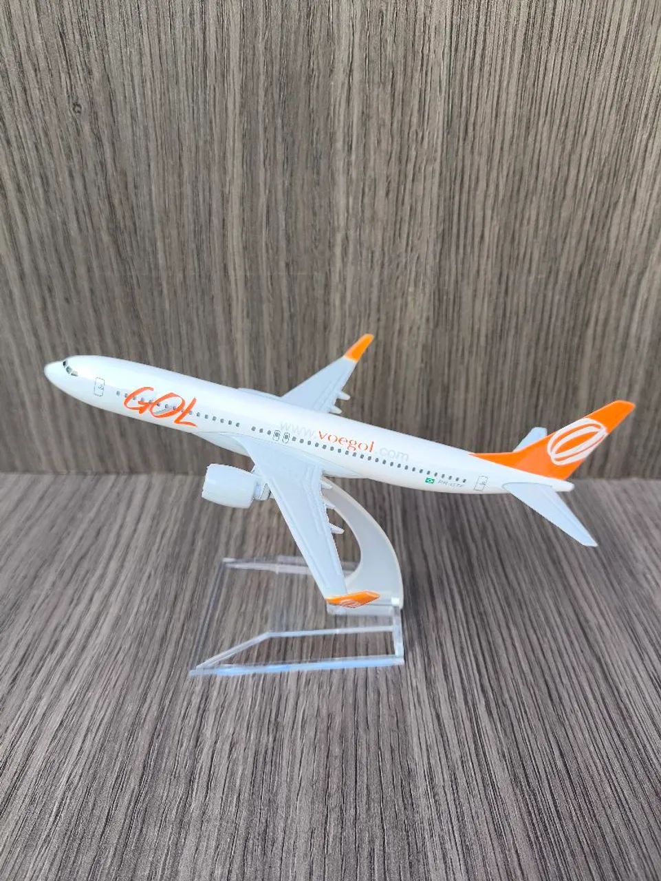 Avião Boeing 737 GOL Miniatura Metal Diecast - Foto 3