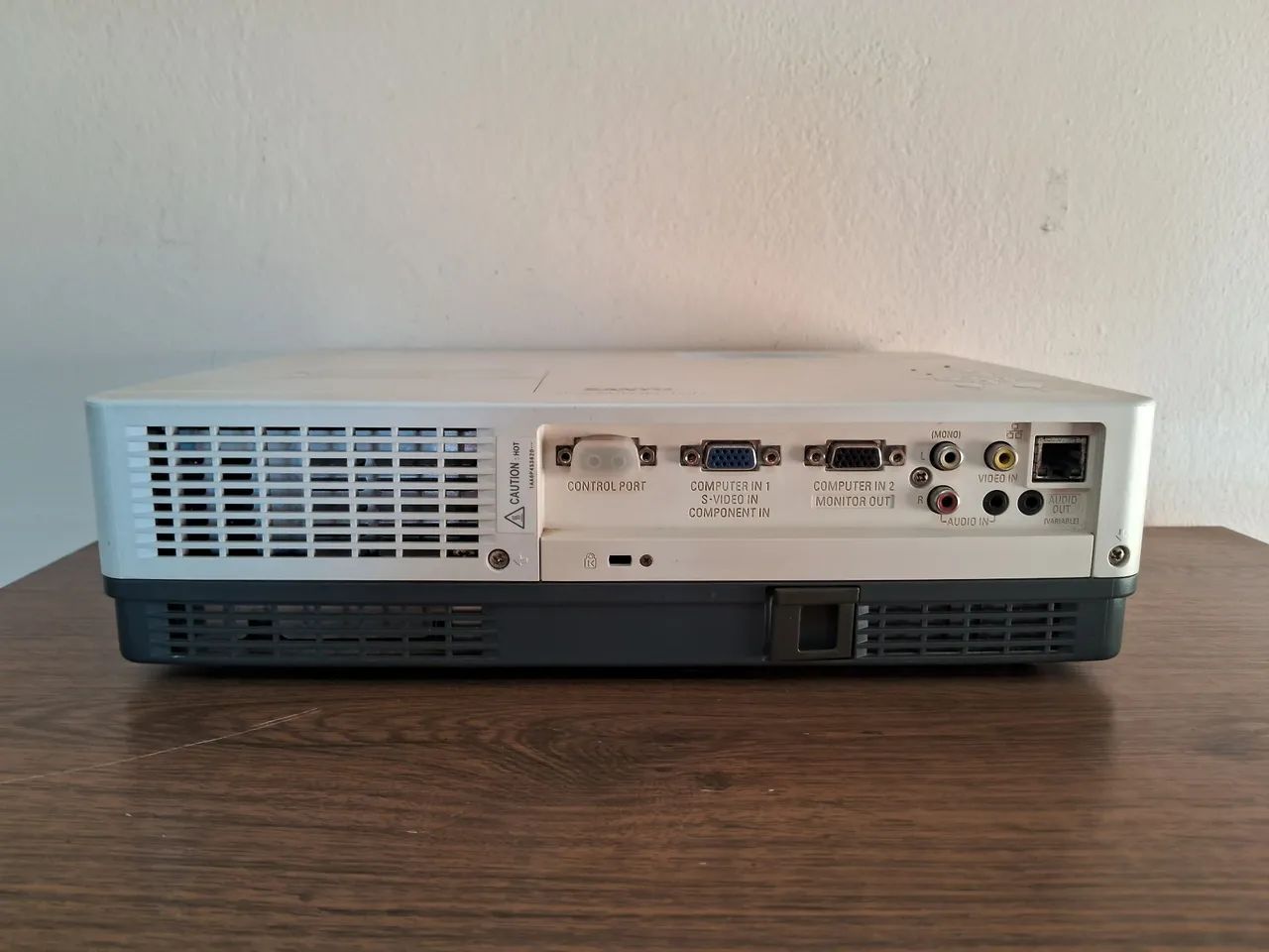 Projetor  Sanyo  XD2200  - Foto 2