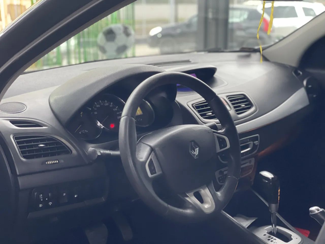 Renault Fluence Sed. Dynamique 2.0 16V Flex Aut. 2012 - Foto 4
