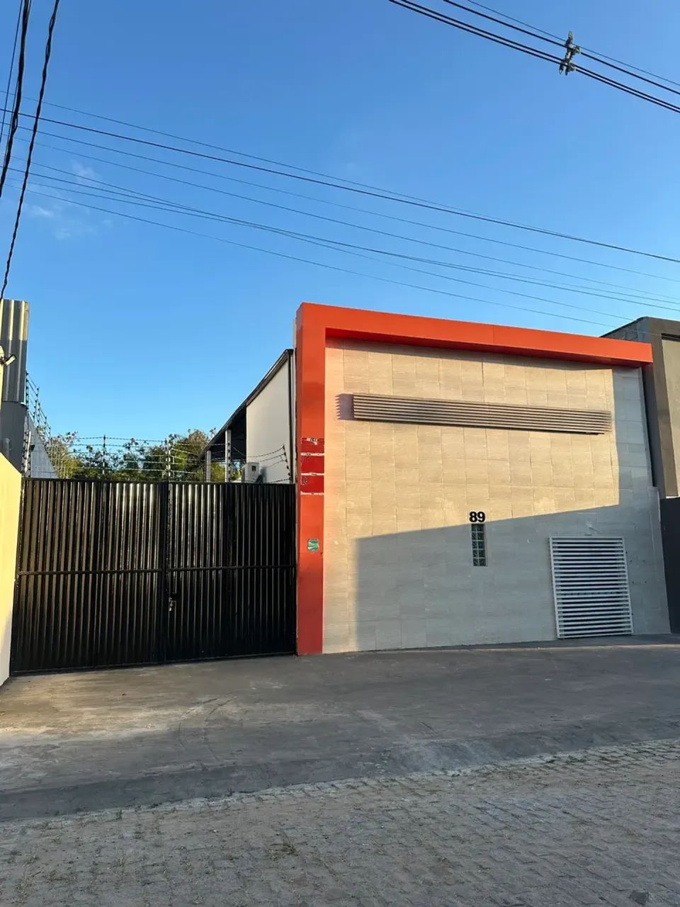 IMÓVEL COMERCIAL AMPLO À VENDA | FEIRA DE SANTANA
