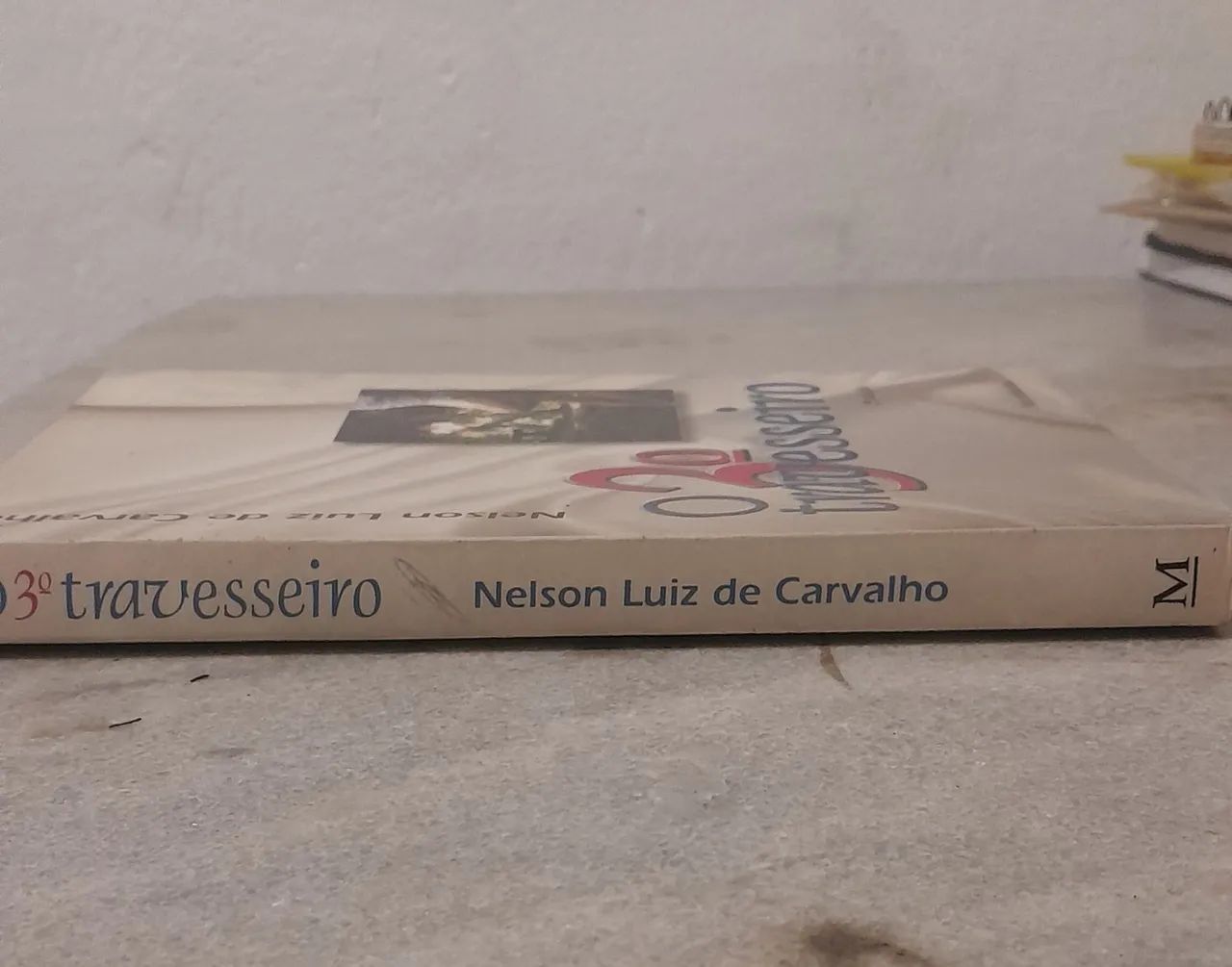Livro O terceiro travesseiro - Foto 2