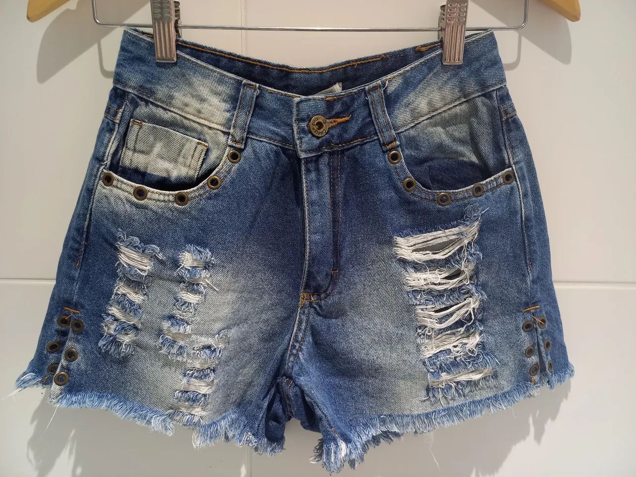 Short jeans rasgado