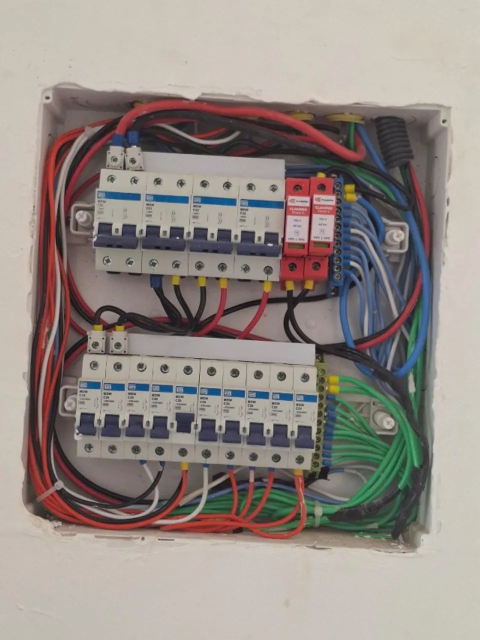 Eletricista e Marido de aluguel - Foto 2
