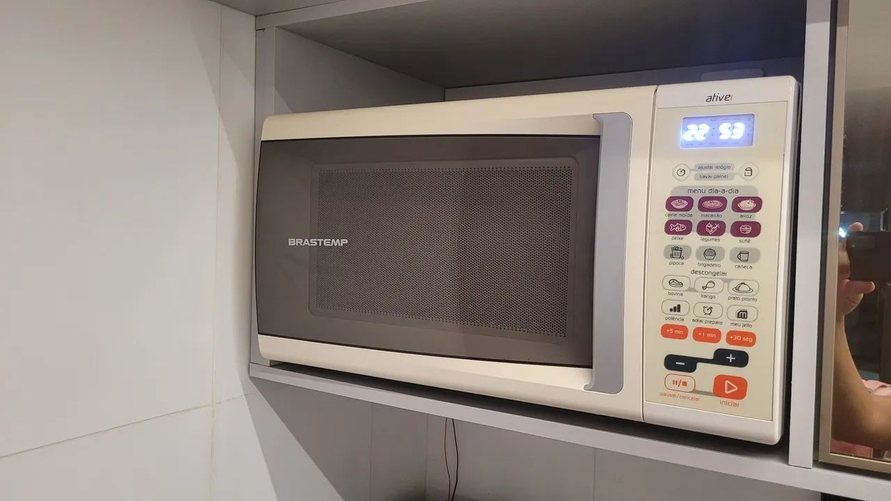 Micro-ondas Brastemp Ative! 30L - 220V - Funcionando Perfeitamente - Foto 2